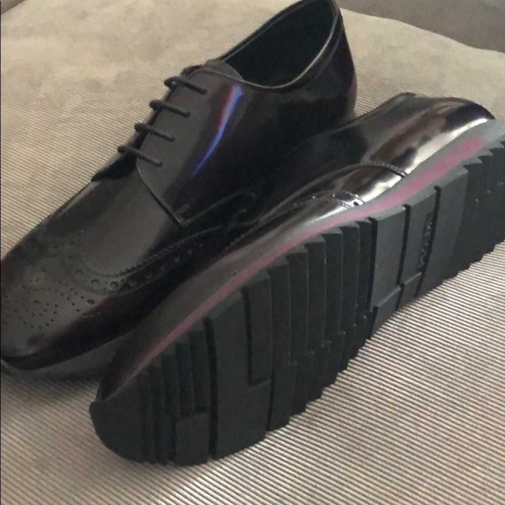Prada Wingtip Sneakers - Picture 2 of 4
